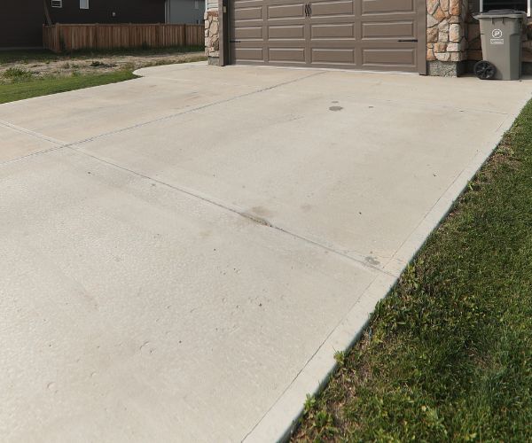 Tighes Hill Driveway Cleaning